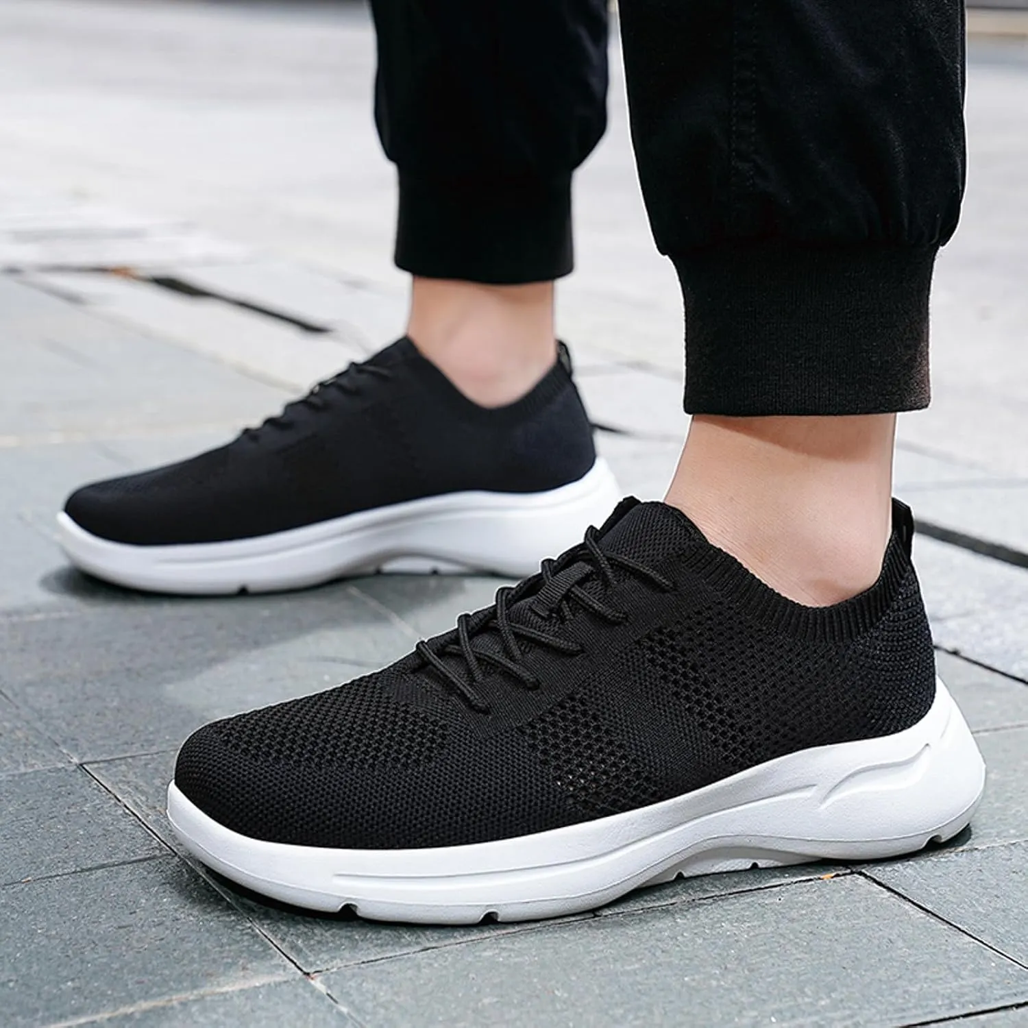 Casual Walking Shoes Men Sports Shoes Fashionable New Pattern Simple and Pure Color Mesh Breathable and Comfortable Flat