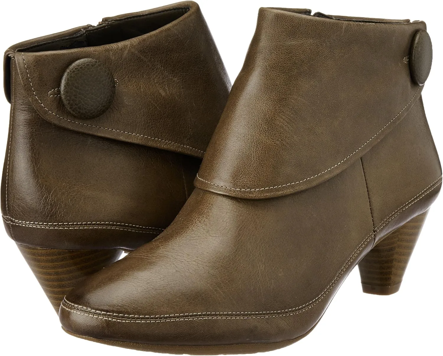 Clarks Women's Chelsea Boots