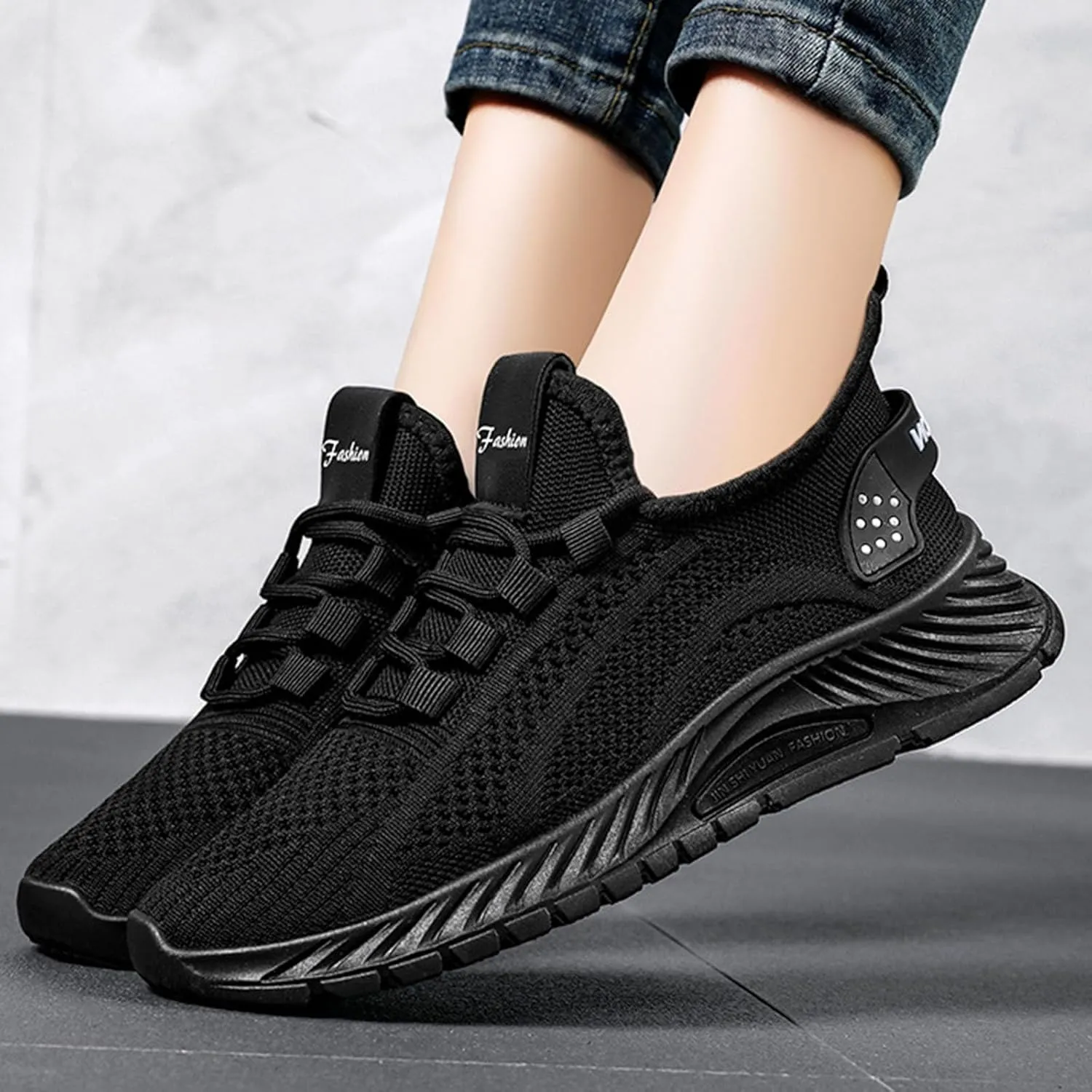 Flying Weaving Sneakers Women New Korean Fashion Round Head Lace Up Casual Shoes Thick Bottom Running Shoes Working