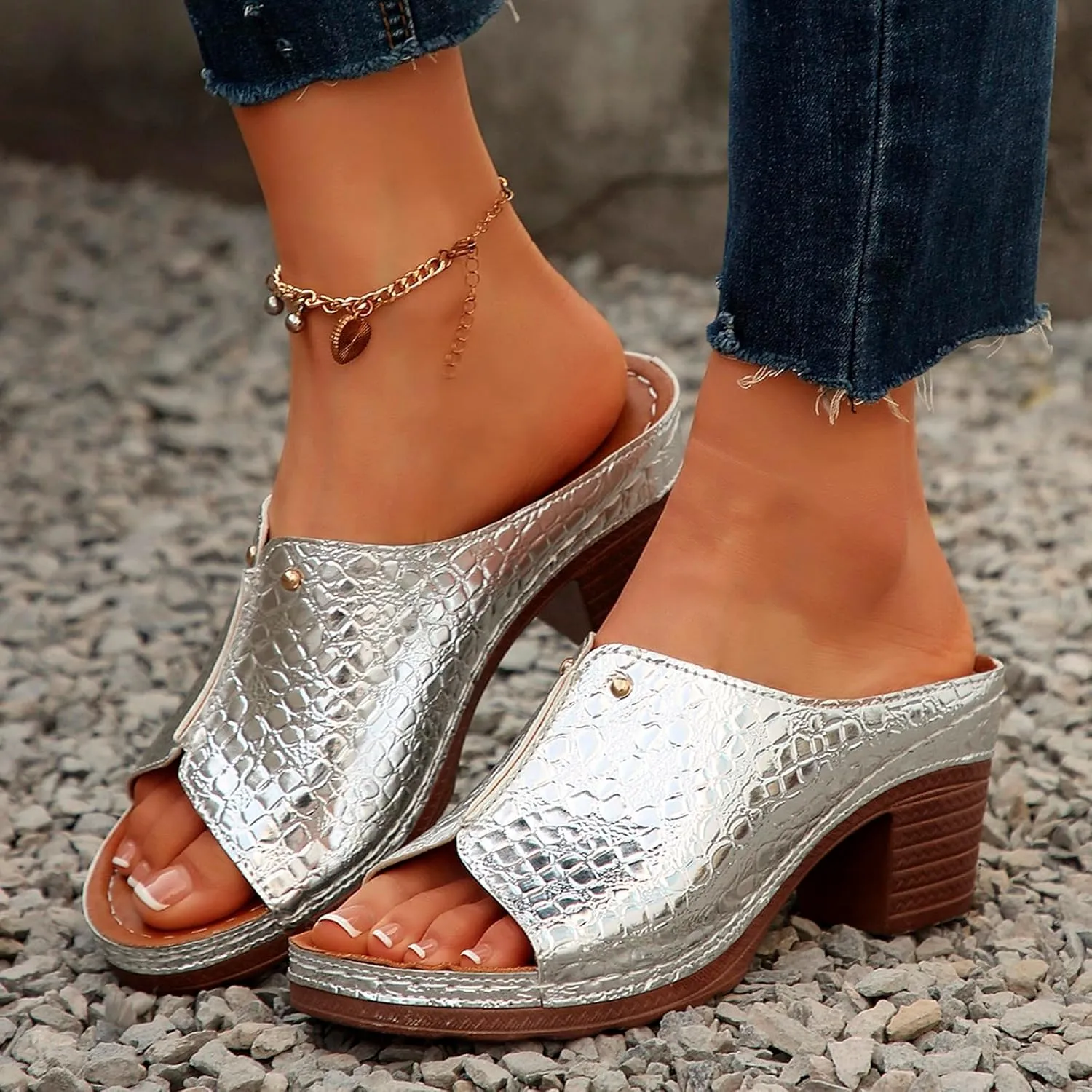Ladies Summer Casual Bright Leather Solid Color Large Size High Heel Thick Bottom Beach Jelly Sandals for Women Heel