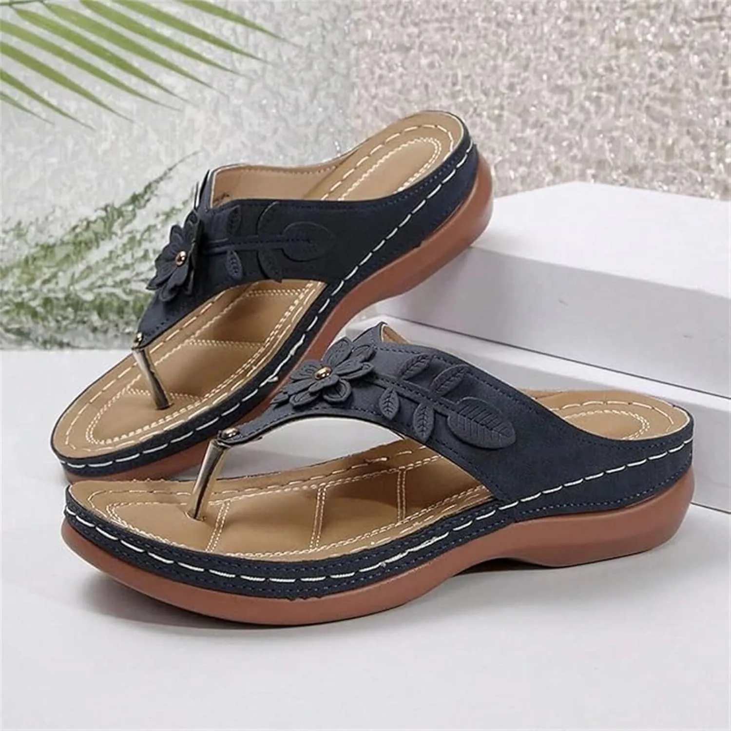 Lausiuoe Sandals For Women 2025 Comfortable Walking Dressy Summer Orthopedic Slippers Comfy Casual Soft Sole Thong Flip Flops