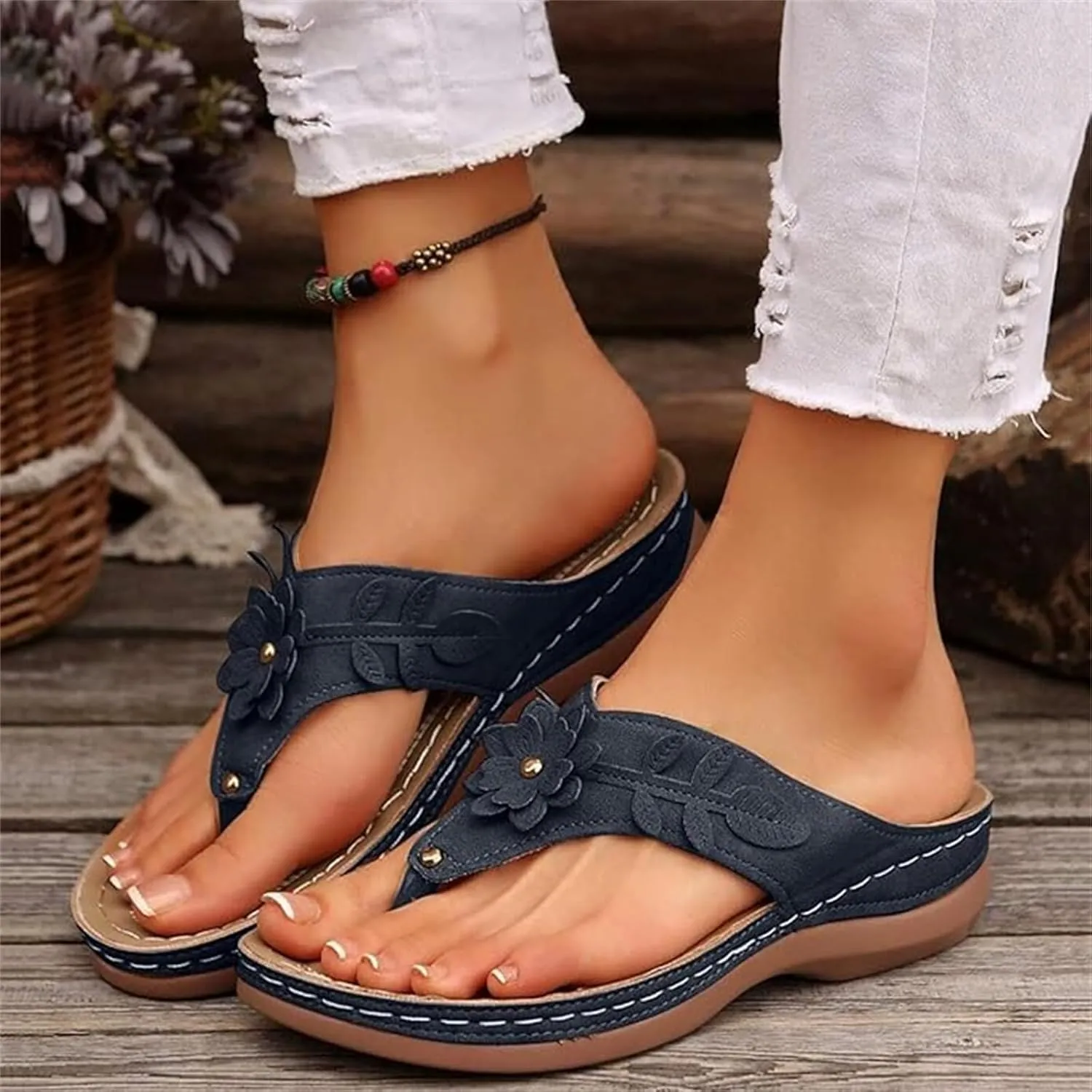 Lausiuoe Sandals For Women 2025 Comfortable Walking Dressy Summer Orthopedic Slippers Comfy Casual Soft Sole Thong Flip Flops