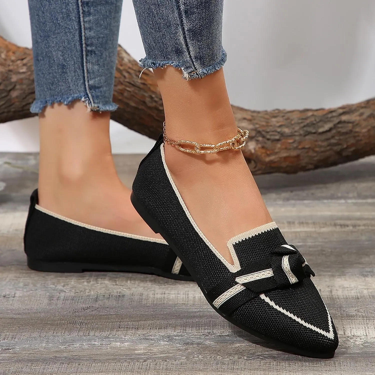 Leisure Slip On Work Fashionable Women's Large Size Flat Shoes with A Pointed Toe Breathable Single Color and Lace Up Design.