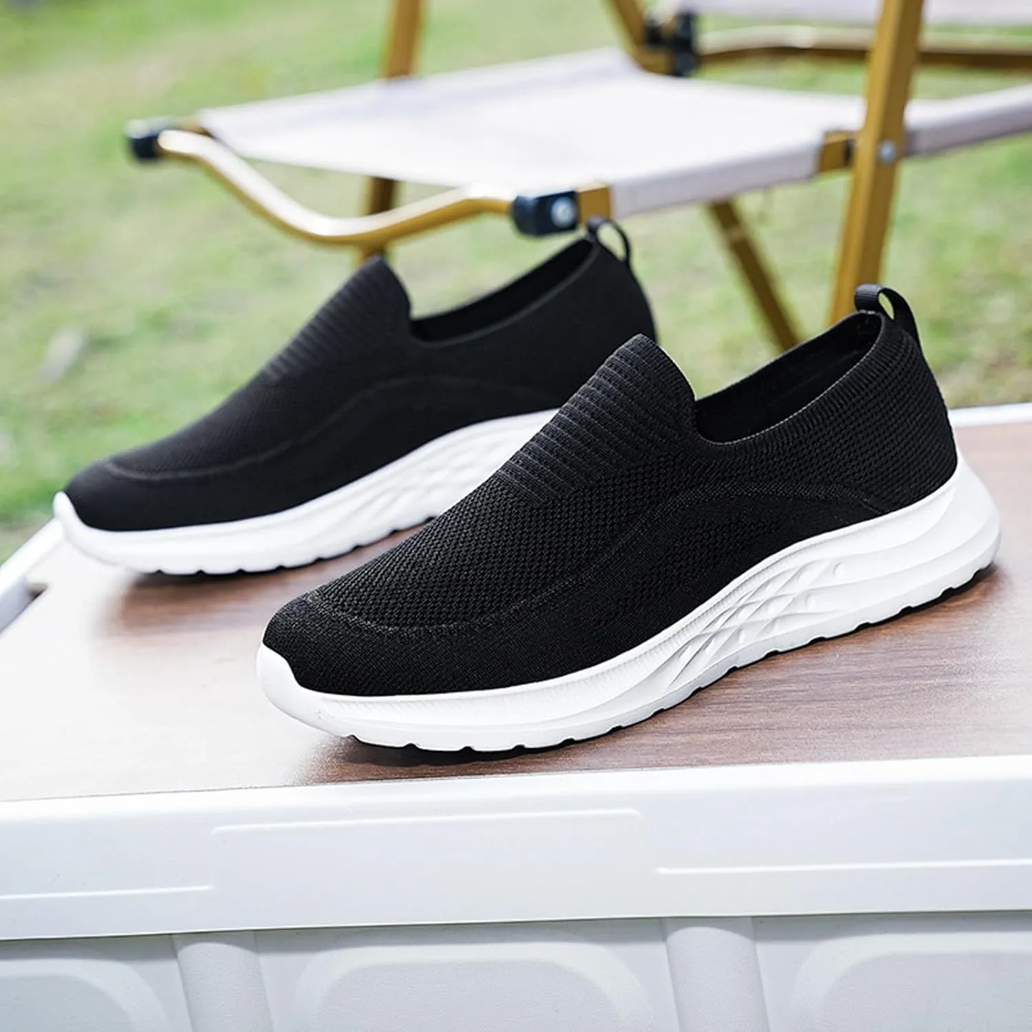 Men's Casual Shoe Men Sports Shoes Fashionable New Pattern Simple Solid Color Lightweight Flat Bottom Comfortable Slip