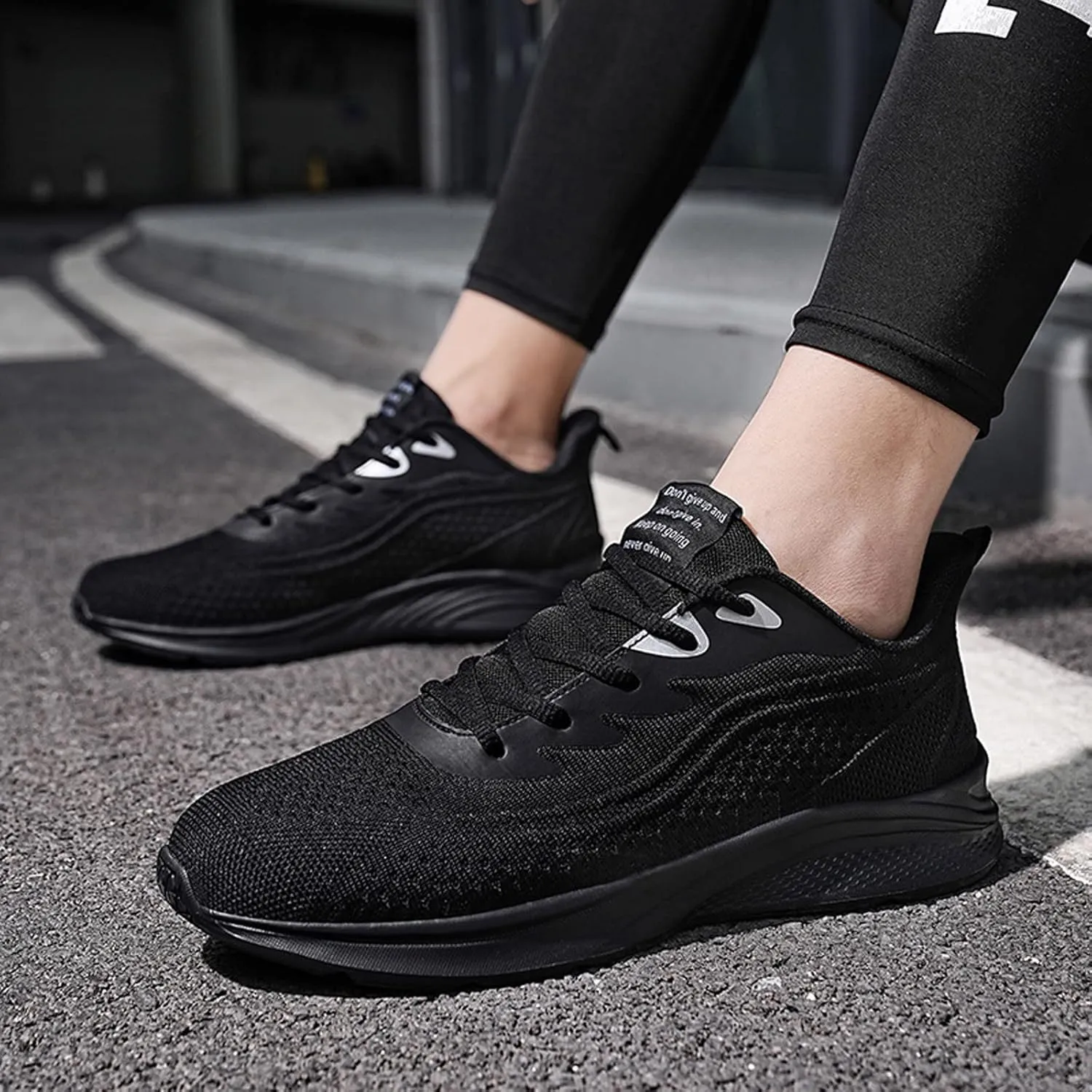 Men's Fashion Sneakers Mens Shoes Mesh Breathable Lace Up Solid Color Casual Fashion Simple Shoes Running