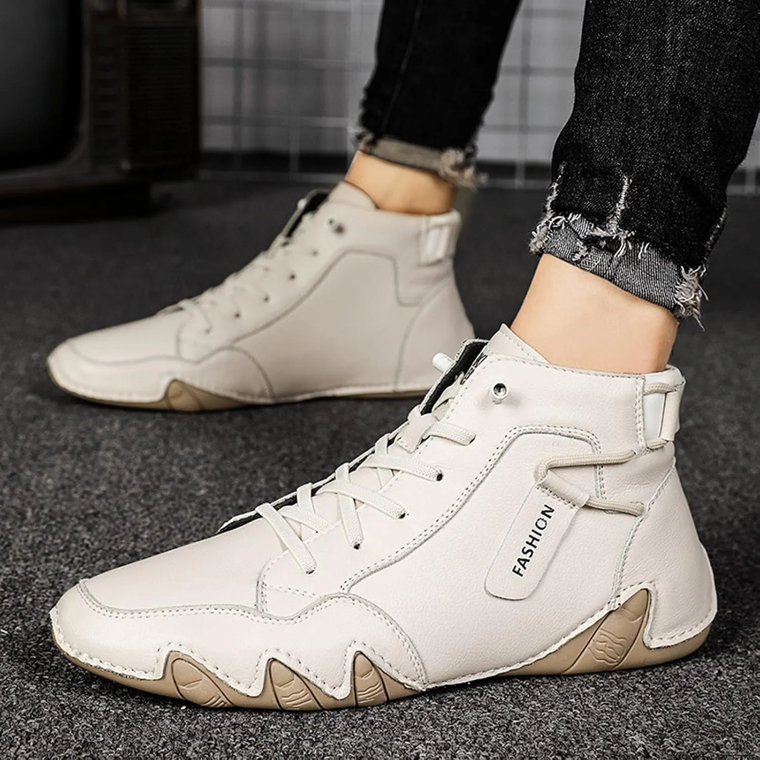 Mens High Top Lace Up Leather Sport Shoes Casual Shoes Mens Plus Size Ankle Boots Mechanic Work Boots Sneaker