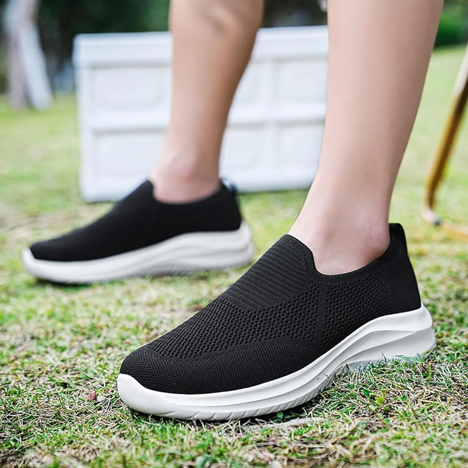 Mens Minimalist Shoes Breathable Mesh Loafers Comfortable Flat Bottomed Minimalist Shoes Slip On Sneaker