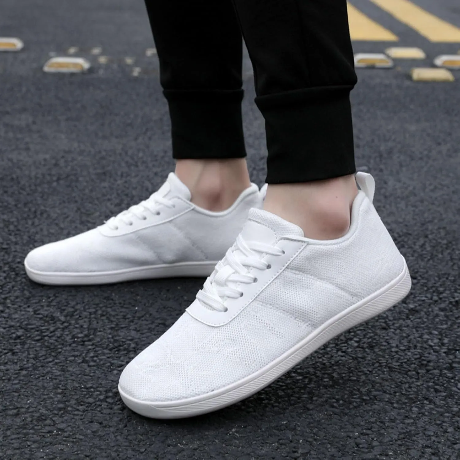 Men's Slip Shoes Foreign Trade New Flying Weaving Mesh Breathable Cople‘s’ Shoes Round Head Low Top Soft Bottom