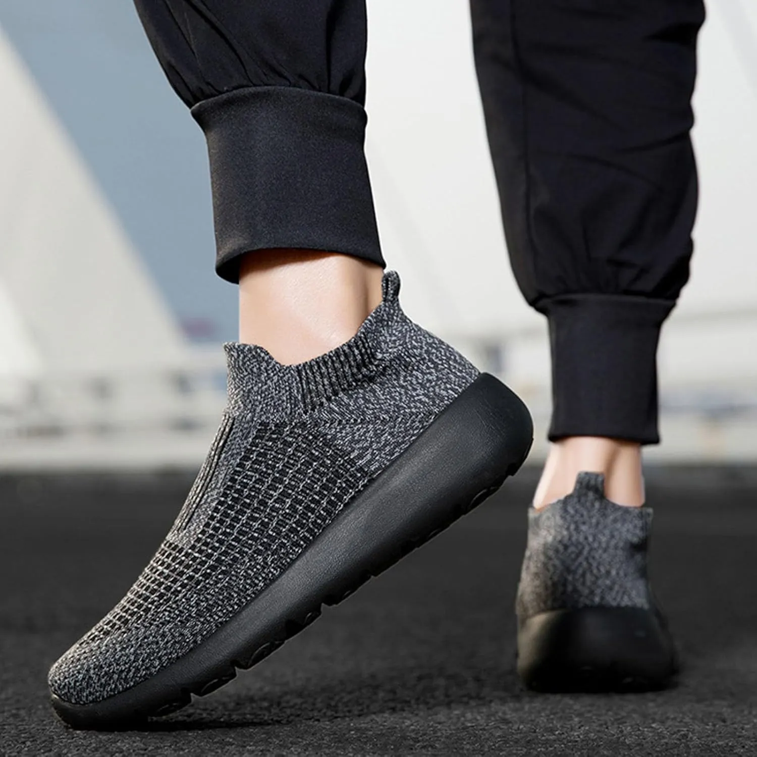 Non Slip Work Sport Shoes for Men Arch Support Plantar Fasciitis Shoes Elastic Cushion Sneakers for Men