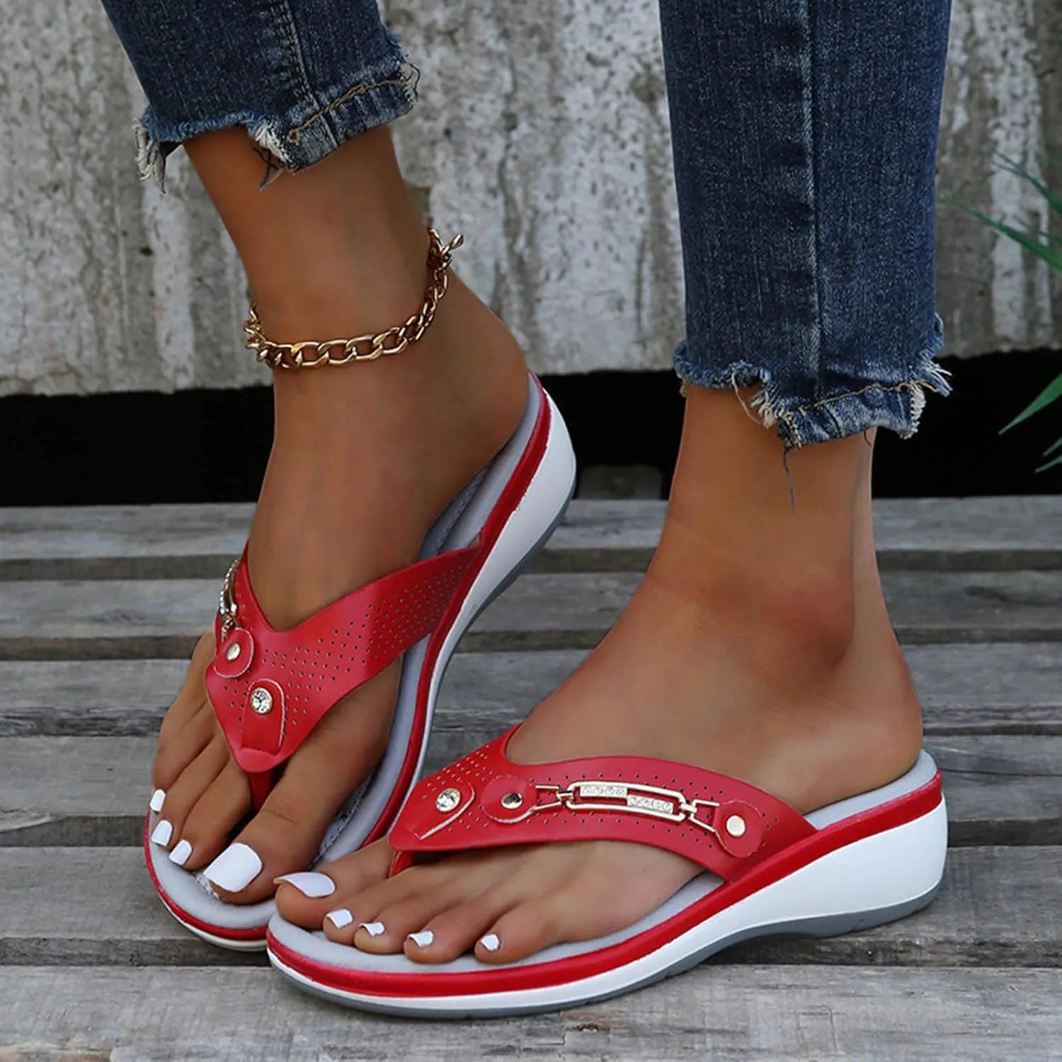 oiangi Womens Wedge Flip Flop Sandals Summer Casual Thong Straps Clip Toe Slipper Metal Decoration Slip On Slides Lightweight Comfortable Beach Shoes