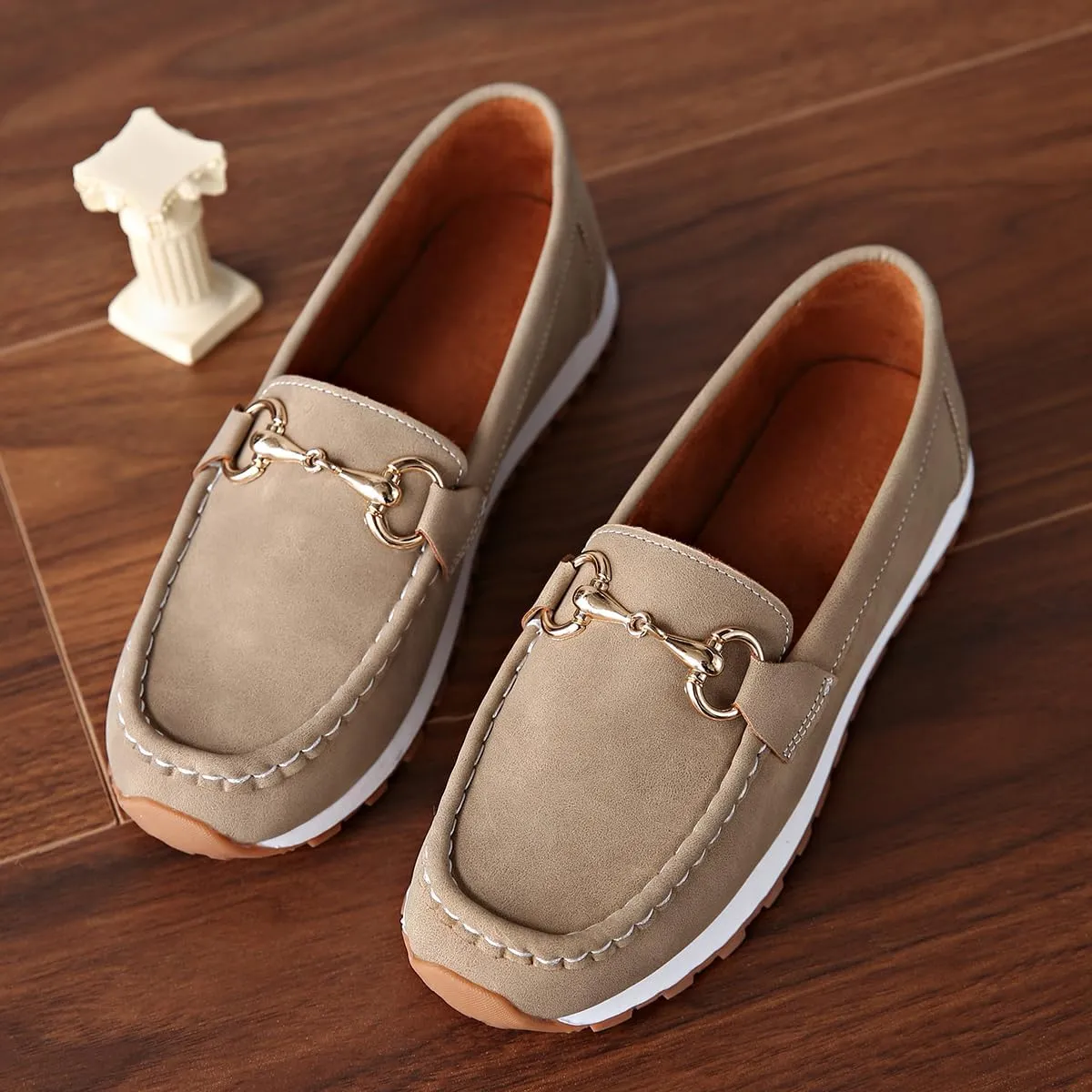 Orthopedic Platform Loafers Women with Chain, Round Retro Toe Comfortable Slip On Work Loafers