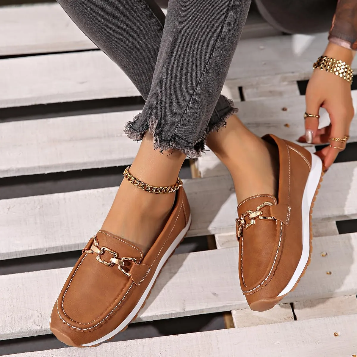 Orthopedic Platform Loafers Women with Chain, Round Retro Toe Comfortable Slip On Work Loafers