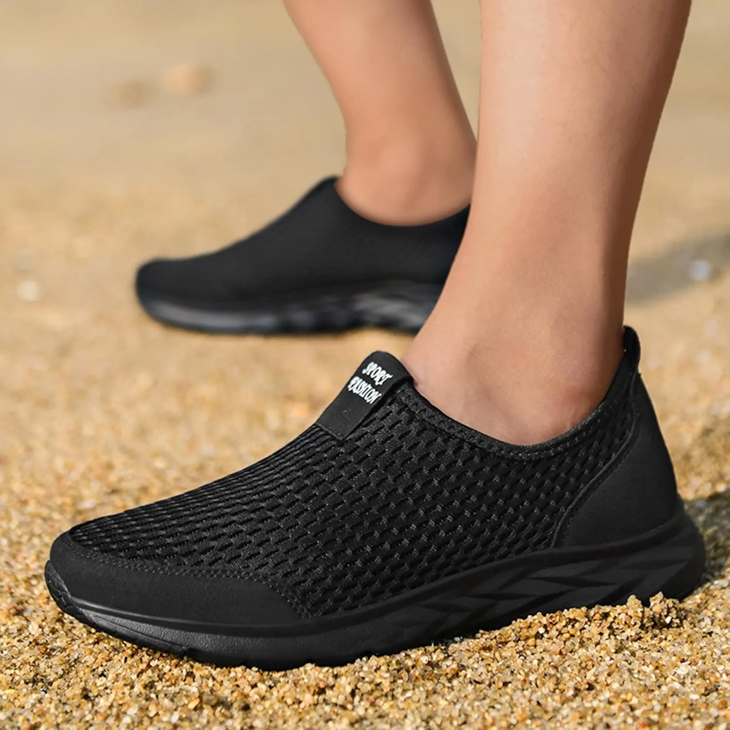 Slip on Sneakers Women Casual Lightweight Tennis Shoes Non Slip Work Shoes Women Breathable Mesh Walking Sneakers