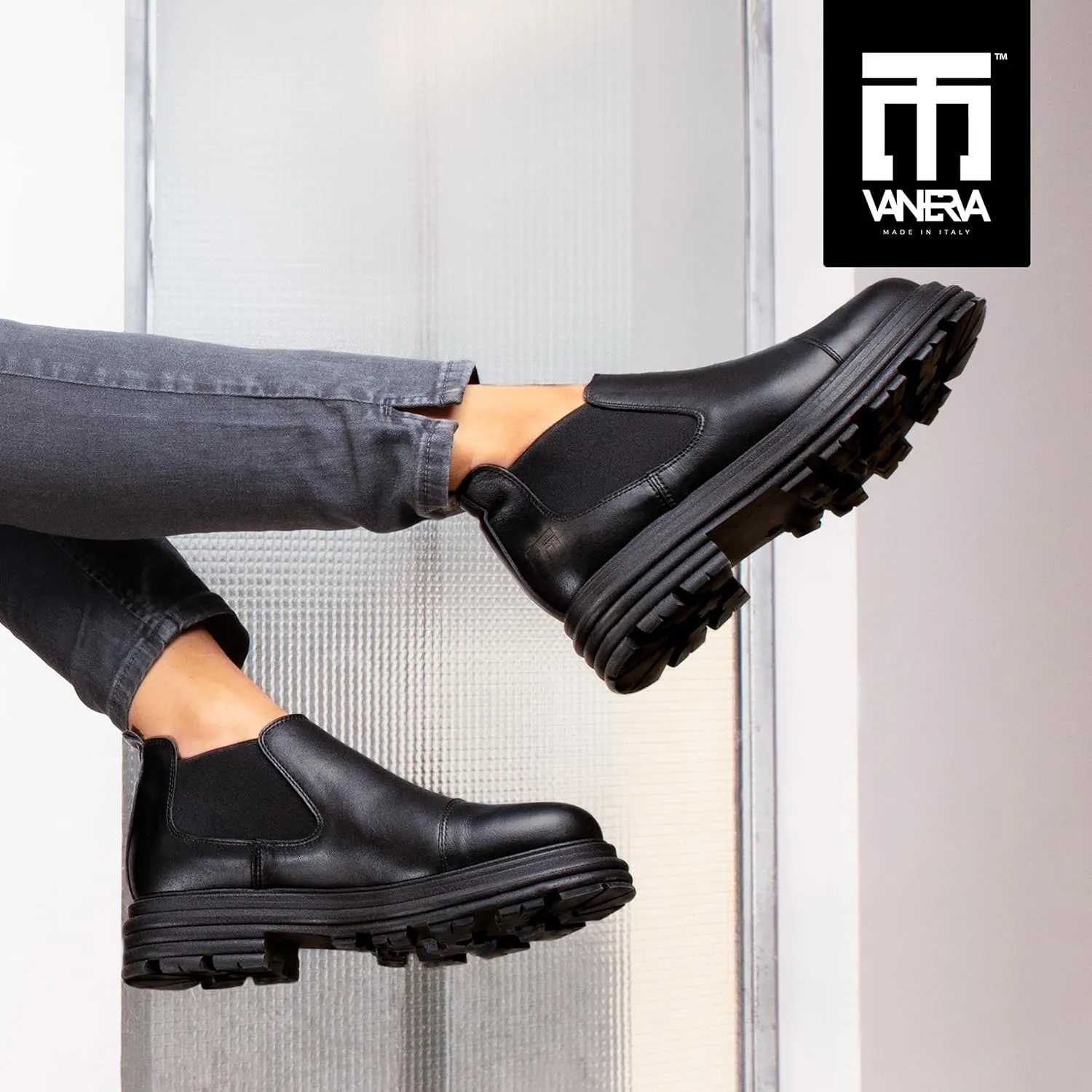 Soho | 100% Made in Italy Chelsea Boots for Women, Black Italian Leather - Chunky, Non Slip Platform Sole and Lug Heel - Ankle Booties for Ladies - Ideal for Fall and Winter