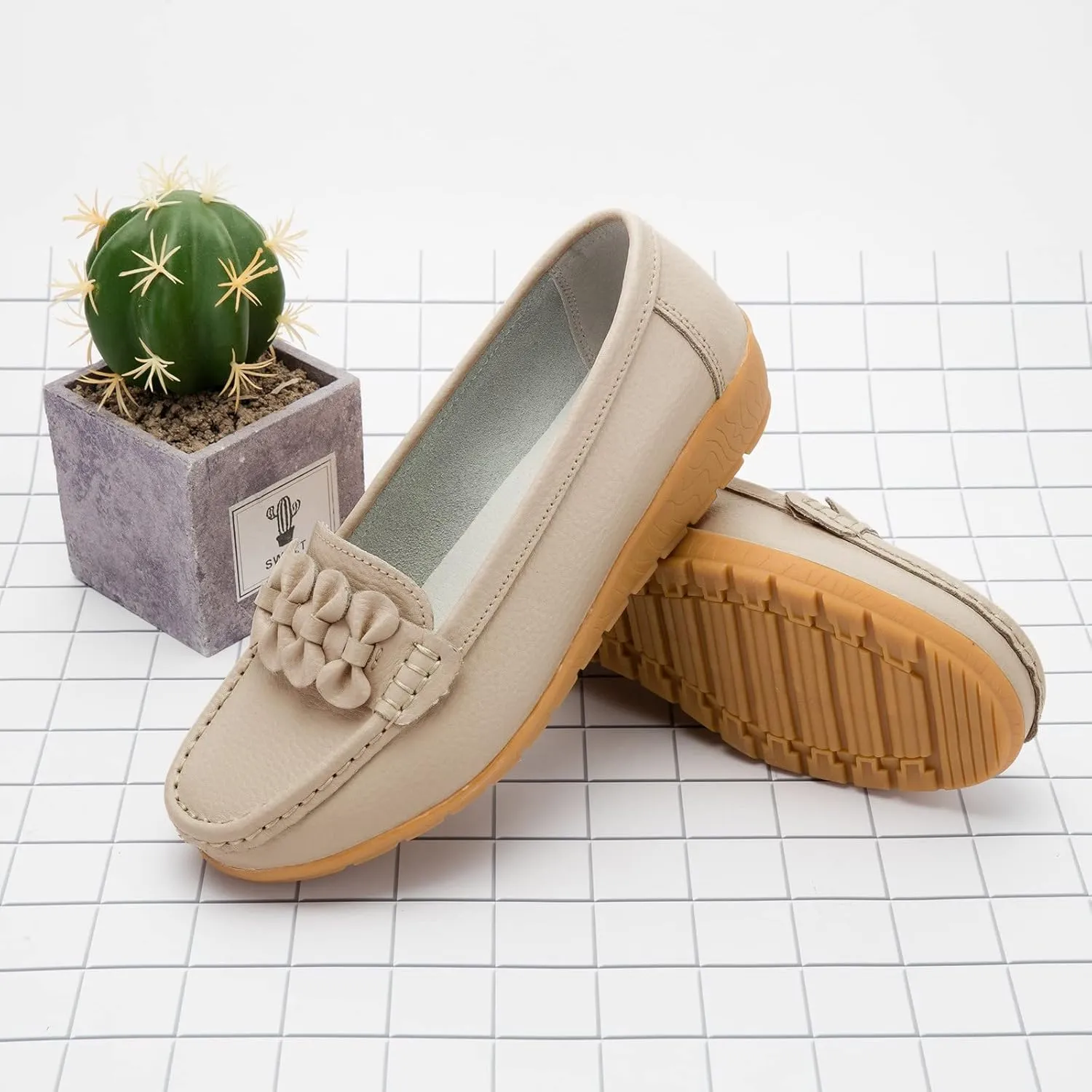 Walking Shoes Women Slip on Black Loafers Women Comfort Cute Casual Slip On LightweightNon Slip Slip On Christmas Sneakers for Women 2024 Womens Fall Shoes