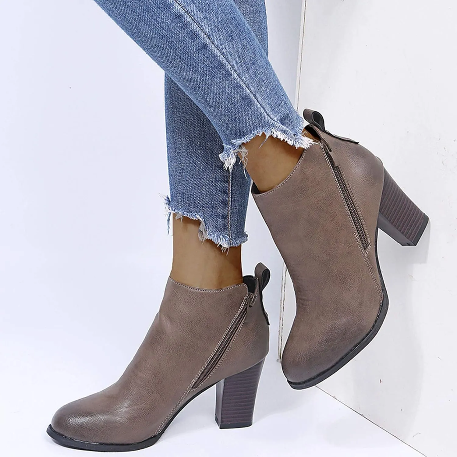 Women's Ankle Boots Wide Mid Heel Side Zipper Booties Leather Round Toe Side Booties Retro Dress Short Boots