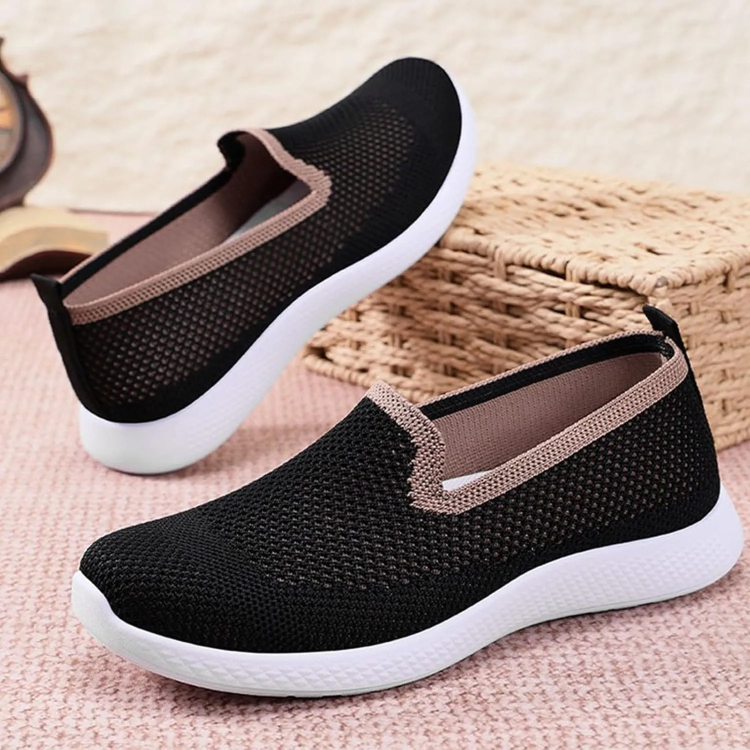 Women's Casual Shoes Comfortable Slip On Footwear Daily Wear Breathable Mesh Design Casual Slip on Tennis Shoes