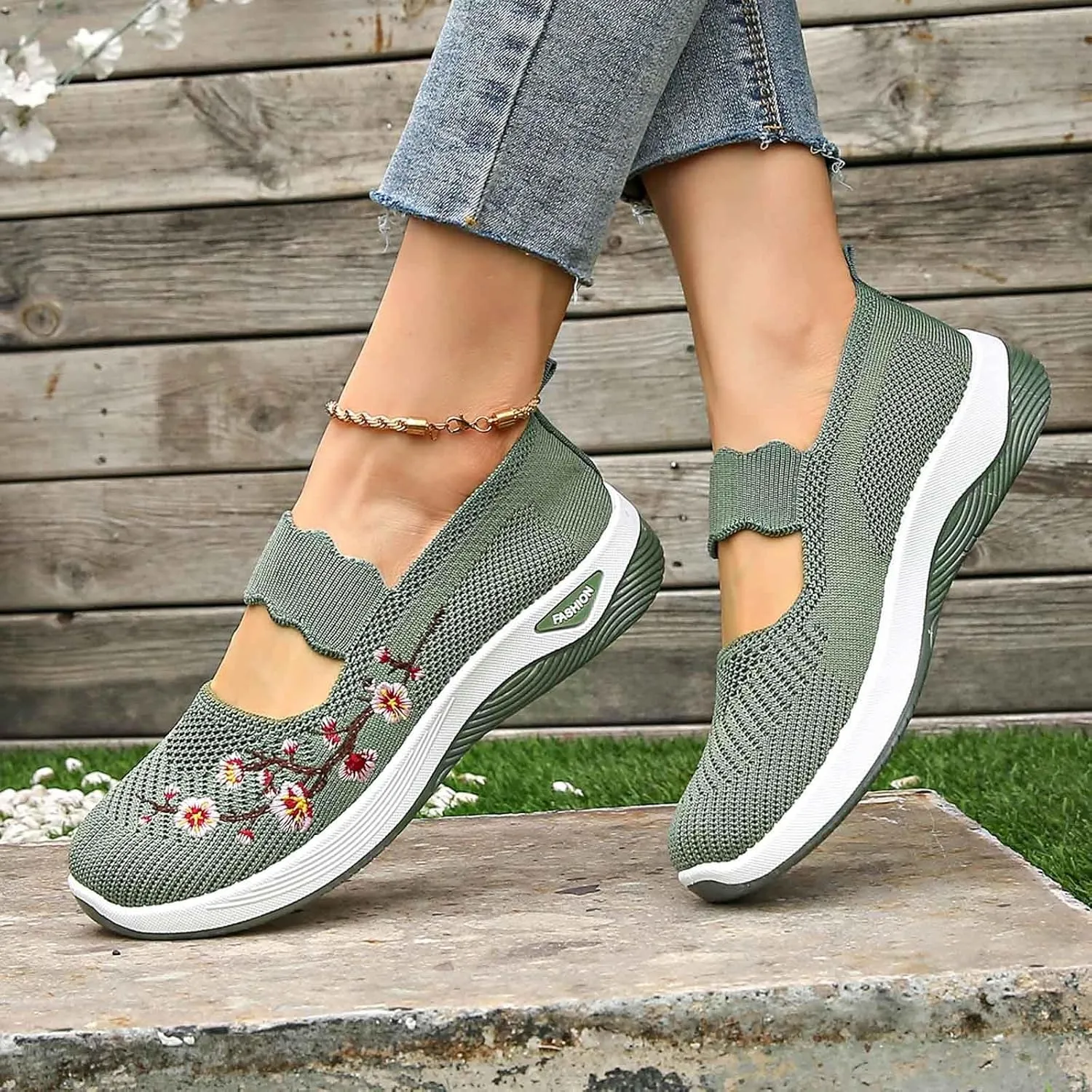 Women's Knitted Mesh Flat Loafers Slip-On Breathable Comfortable Low Top Sport Shoes Fashion Casual Basketball Shoes