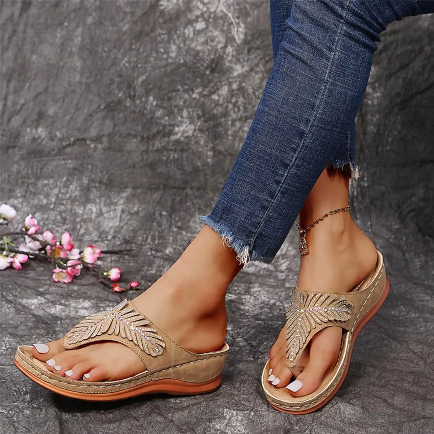 Women's Vacation Wedges Sandals Classic Wedge Heels Sandals Breathable Slides Sandals Pillow Slippers